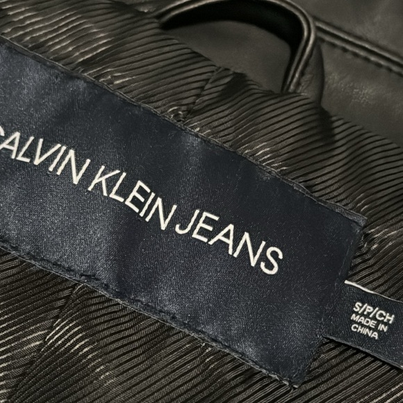 Like New Calvin Klein Faux Leather Cropped Biker Style Jacket-Sz S-Black - Picture 14 of 16